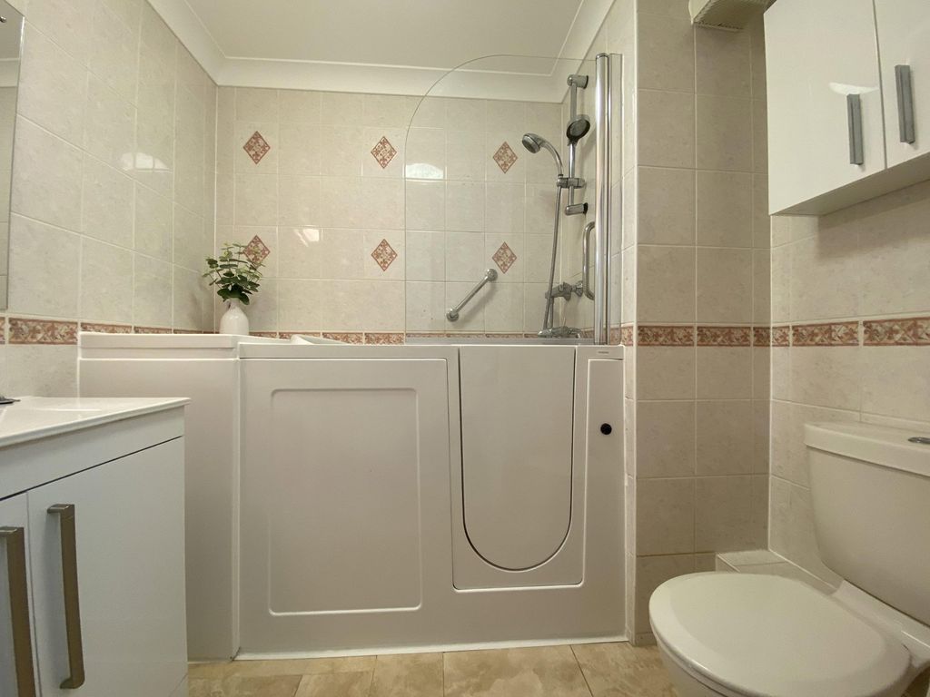 Additional image 7 of 1 bed flat for saleSantler Court, Worcester Road, Malvern WR14