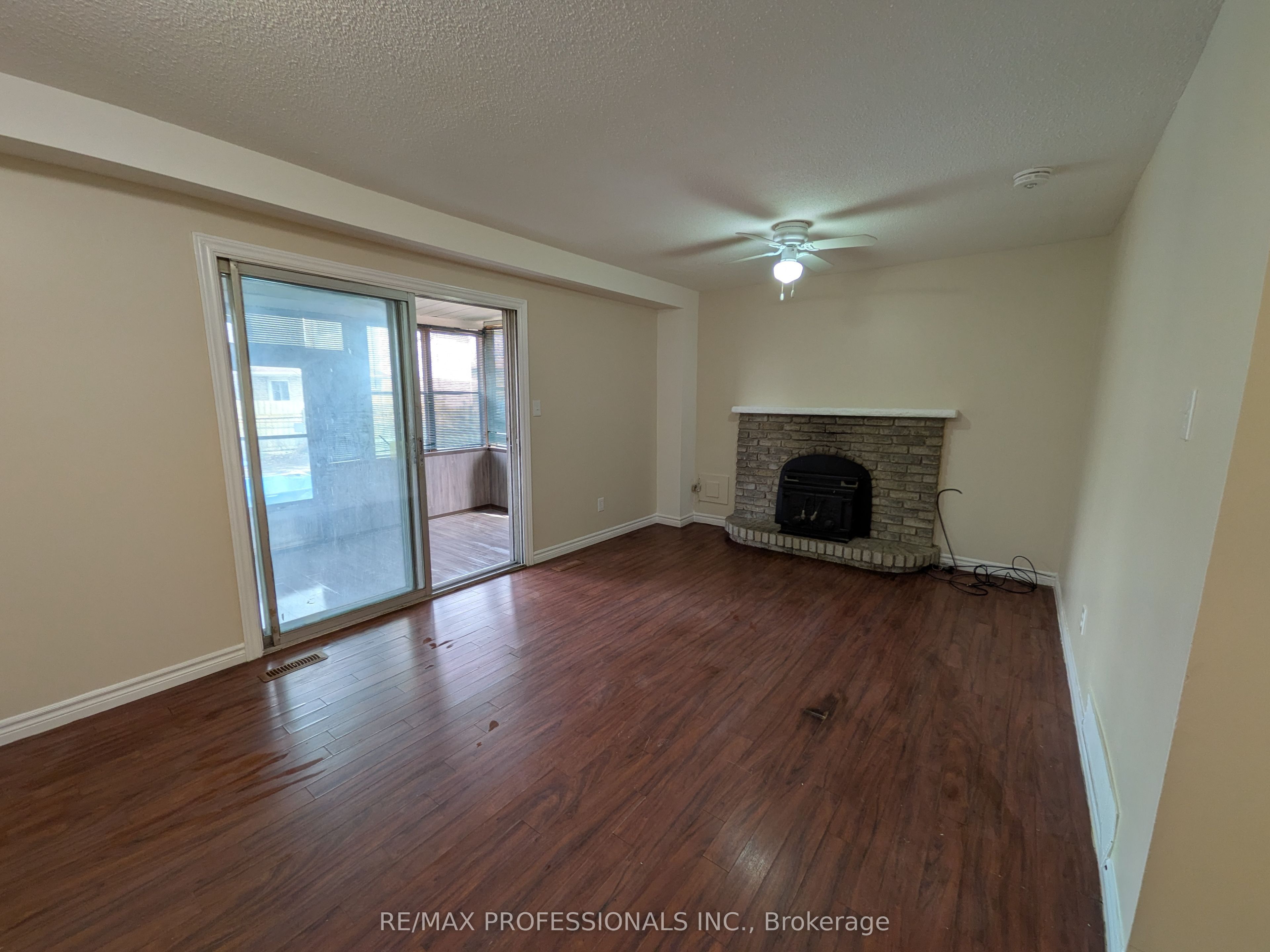 Additional image 2 of Back Suite-3335 Delfi Road, Mississauga, ON, L5L 1S1
