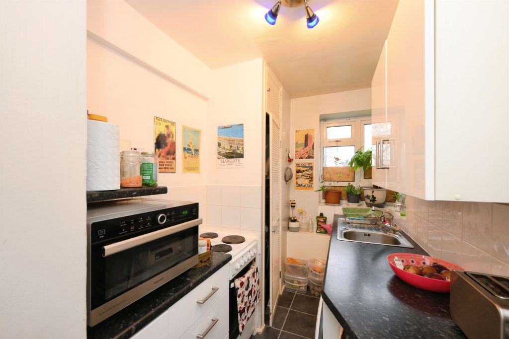 Additional image 5 of 1 bed flat for saleTudor Way, Hertford SG14