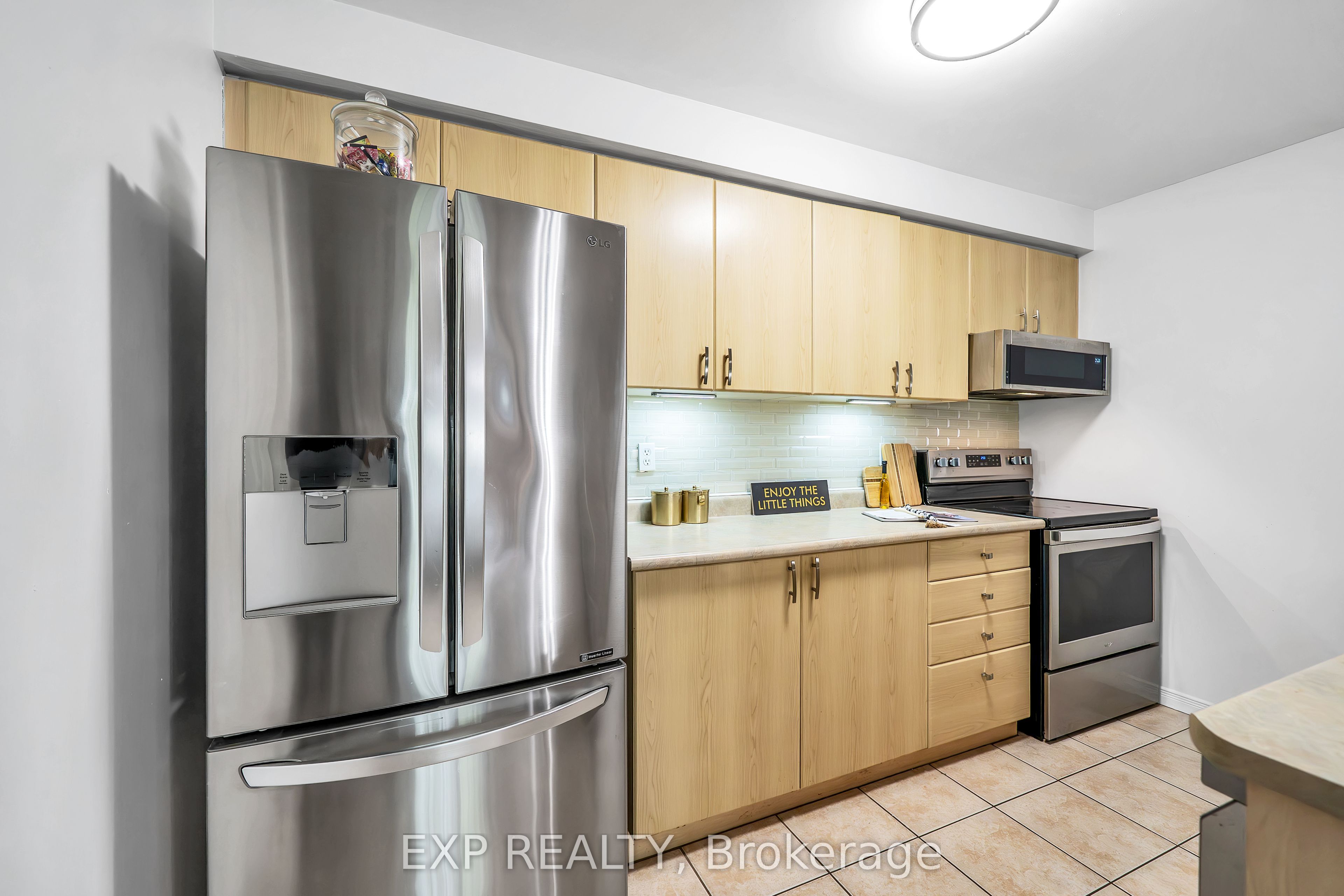 Additional image 3 of 208-83 Aspen Springs Drive, Clarington, ON, L1C 5J7