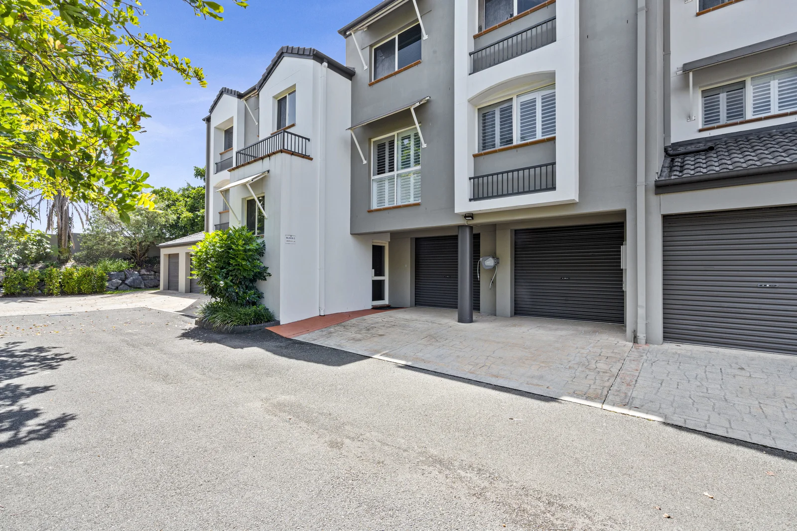 Additional image 17 of 19/82-86 Limetree Parade, Runaway Bay QLD 4216