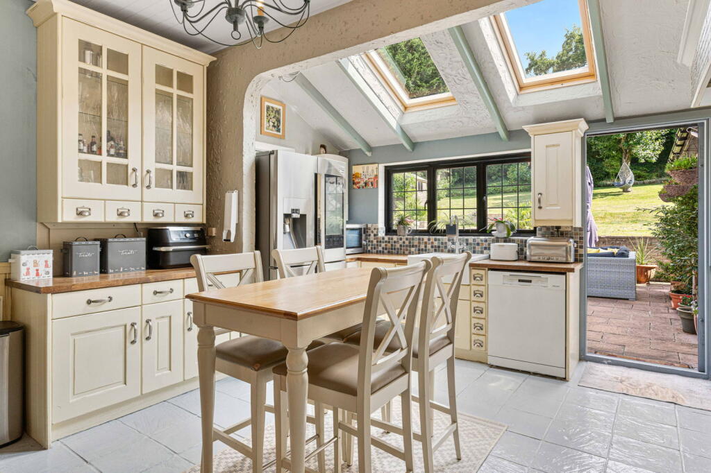 Additional image 20 of Codicote Road, Welwyn, AL6