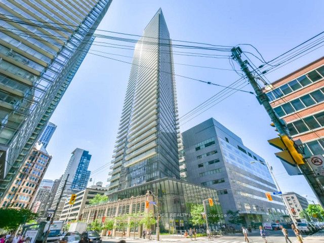 4908-832 Bay Street, Toronto, ON, M5S 1Z6