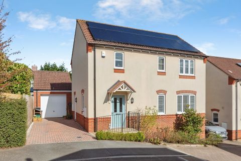 Foxglove Close, Stoke Gifford, Bristol BS34