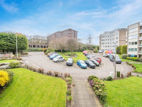 Orchard Brae Avenue, Orchard Brae, Edinburgh EH4