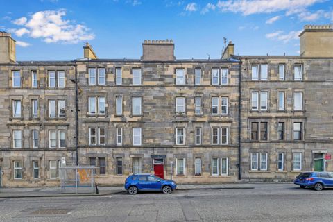 46/14 Broughton Road, Broughton, Edinburgh EH7