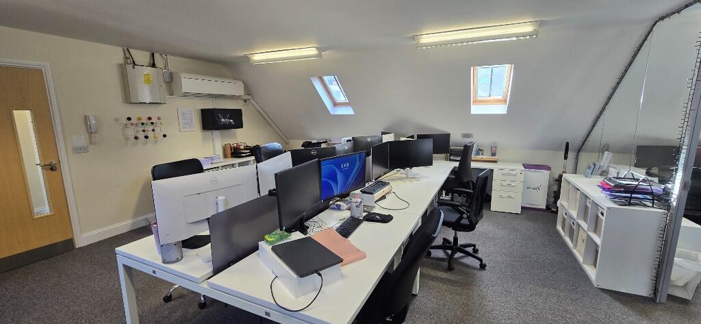 Additional image 9 of Burgundy House, 24 The Foresters, Harpenden, Hertfordshire, AL5