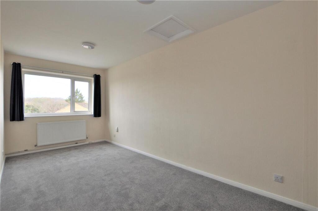 Additional image 6 of Upton Close, Park Street, AL2