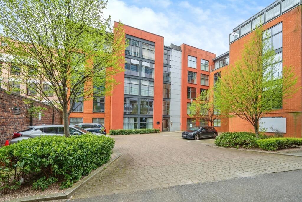 1 Bed Flat, Water Street Court, B3, N1 7GU