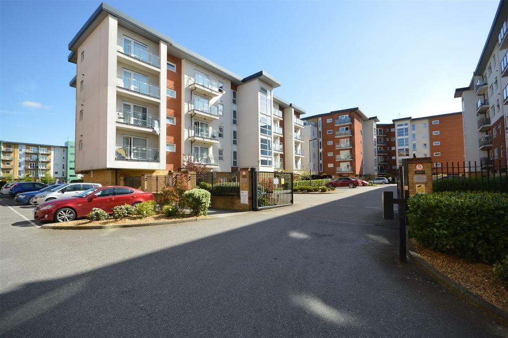 Clarkson Court, Hatfield, AL10
