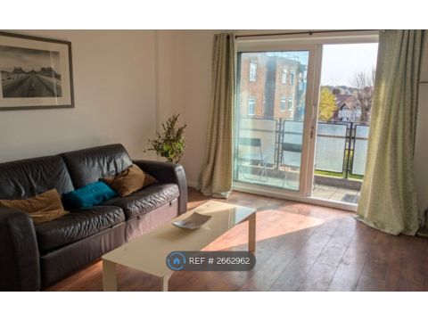 The Homestead, London N11