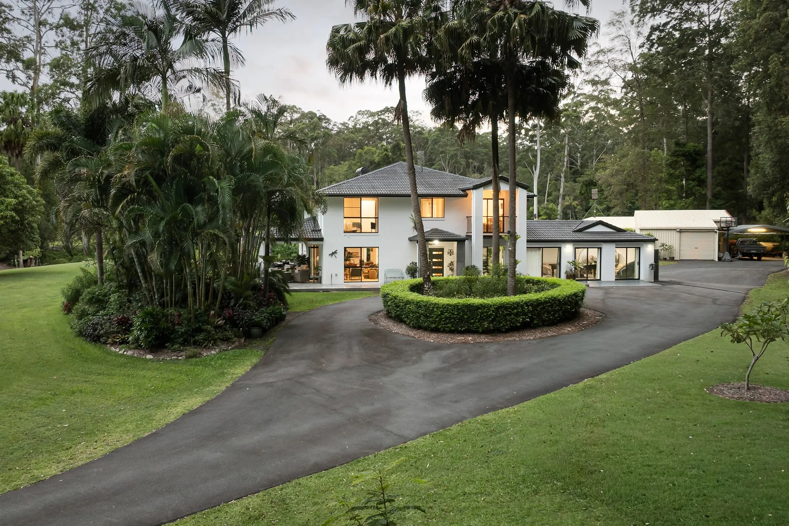 6 Sawreys Road, Forest Glen QLD 4556