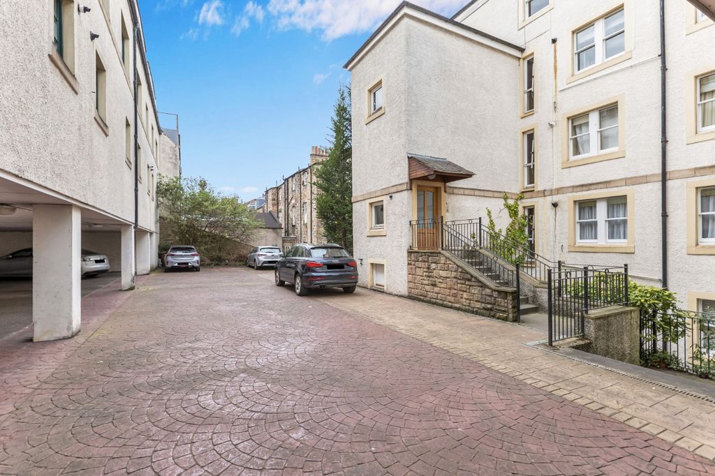 Additional image 14 of 2 bed flat for sale2/1 York Lane, New Town, Edinburgh EH1