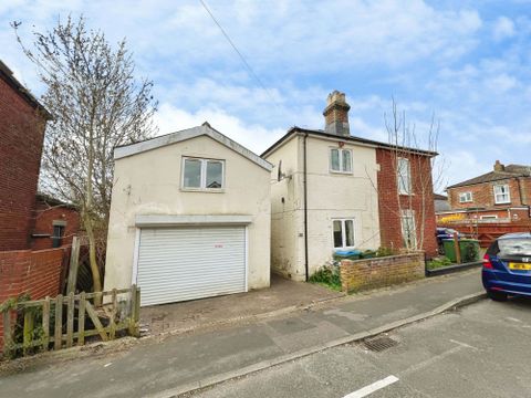 Carlisle Road, Shirley, Southampton SO16