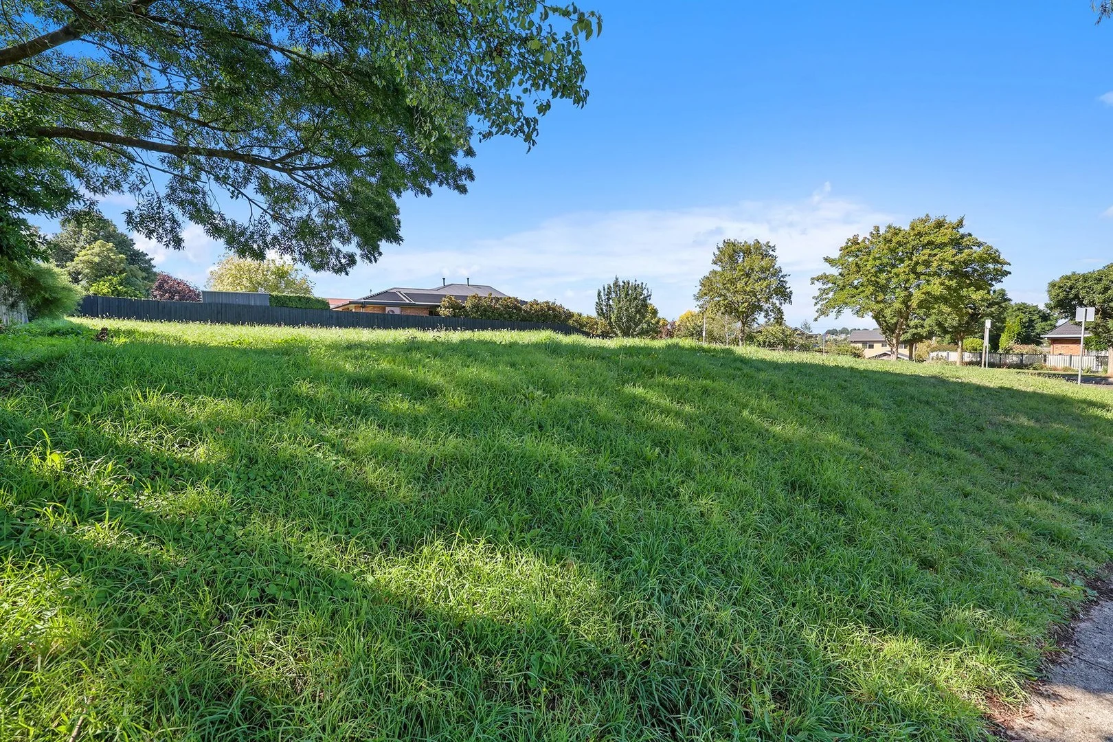 Additional image 4 of 2 Willow Crescent, Warragul VIC 3820