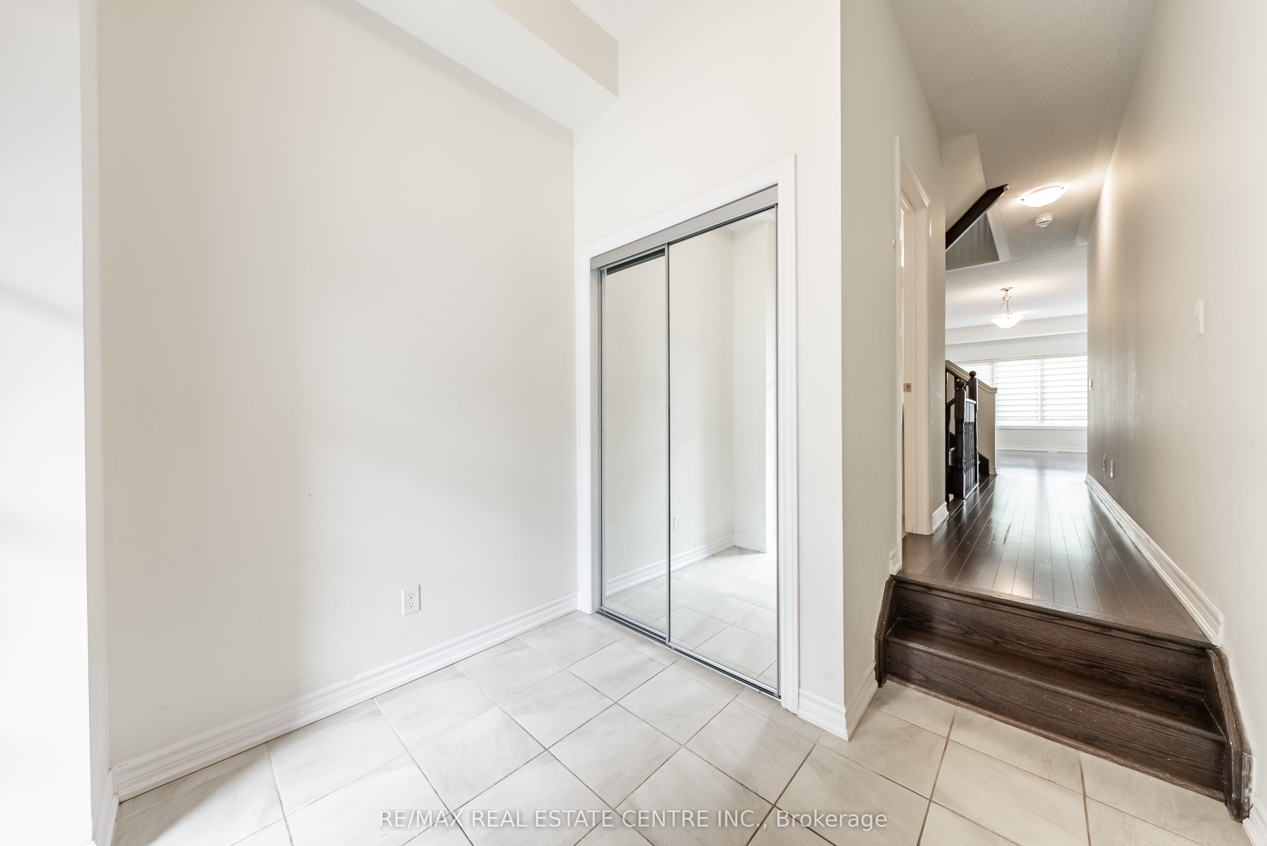 Additional image 5 of 391 Athabasca Common N/a, Oakville, ON, L6H 0R5