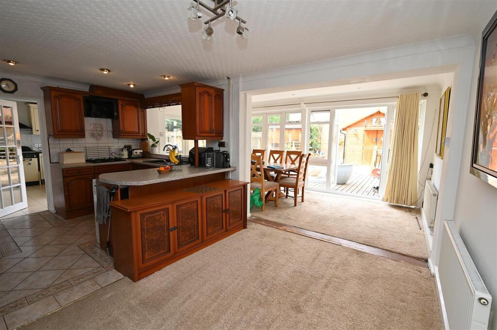Christchurch Close, Edgbaston, Birmingham photo 5