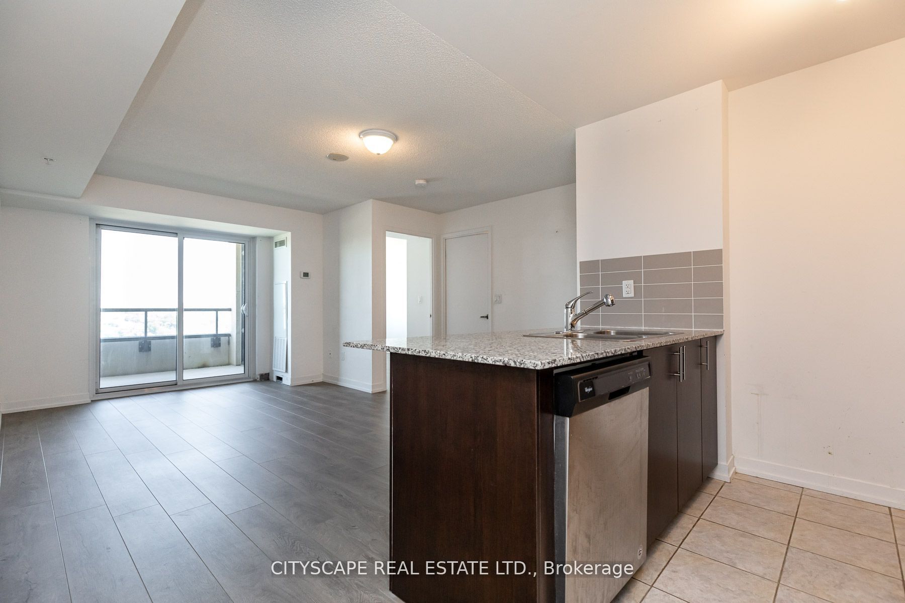 1910-1410 Dupont Street, Toronto, ON, M6H 2B1