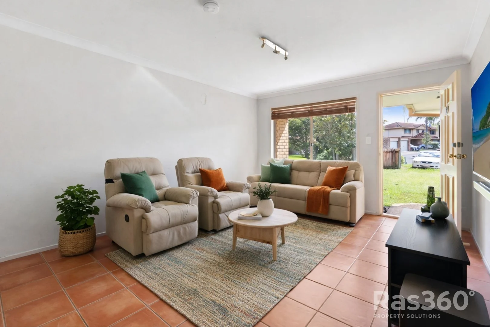 169/31 Usher Avenue, Labrador QLD 4215 photo 3