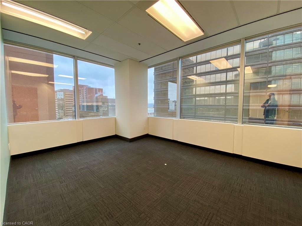 Additional image 4 of 910-21 King Street W, Hamilton, ON, L8P 4W7