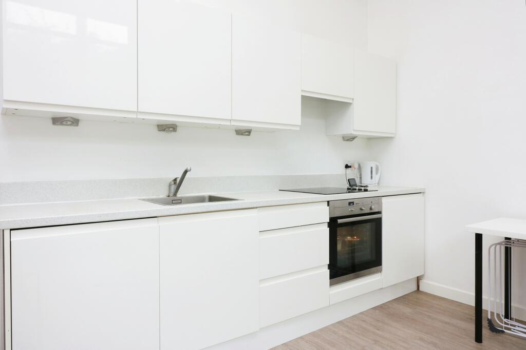 Additional image 3 of Bellmont Lodge, Welwyn Garden City, Herts, AL7