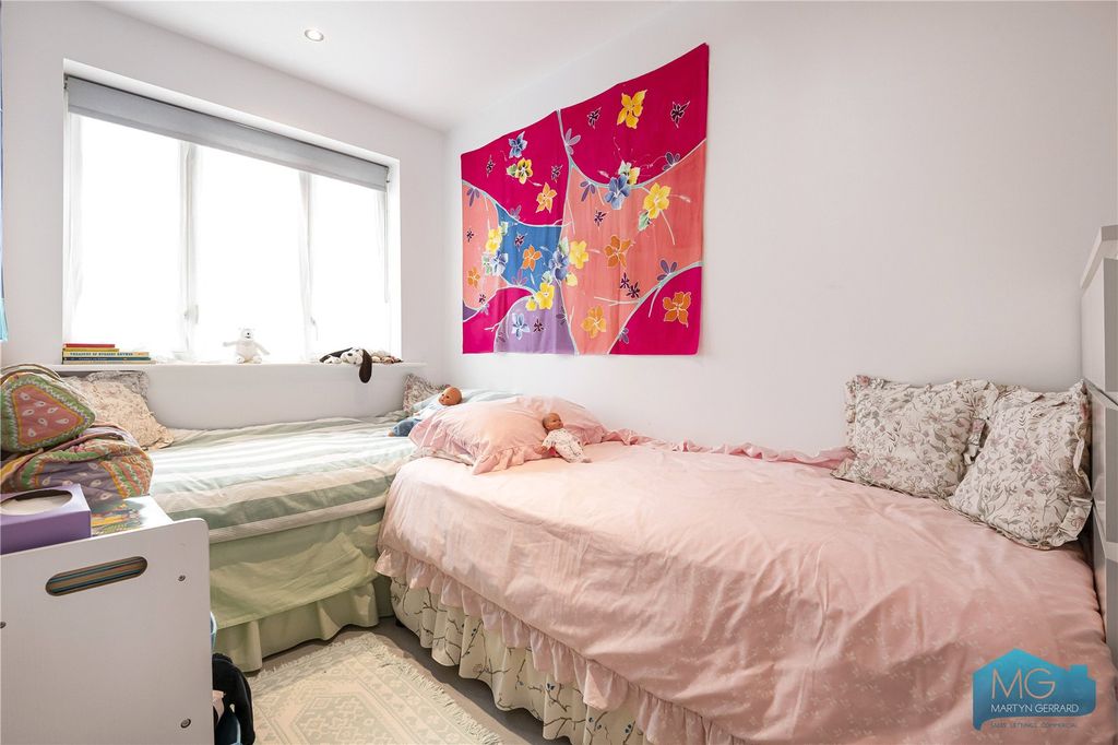 Additional image 9 of 3 bed semi-detached house for saleDavid Wildman Lane, Mill Hill, London NW7