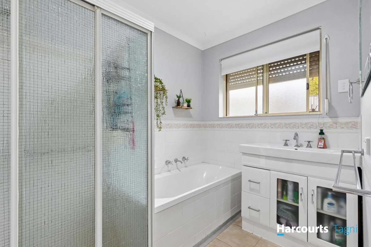 Additional image 11 of 4/25 Diosma Drive, Morphett Vale SA 5162