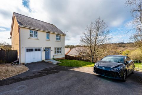 Llwyn Teg, Fforestfach, Swansea SA5