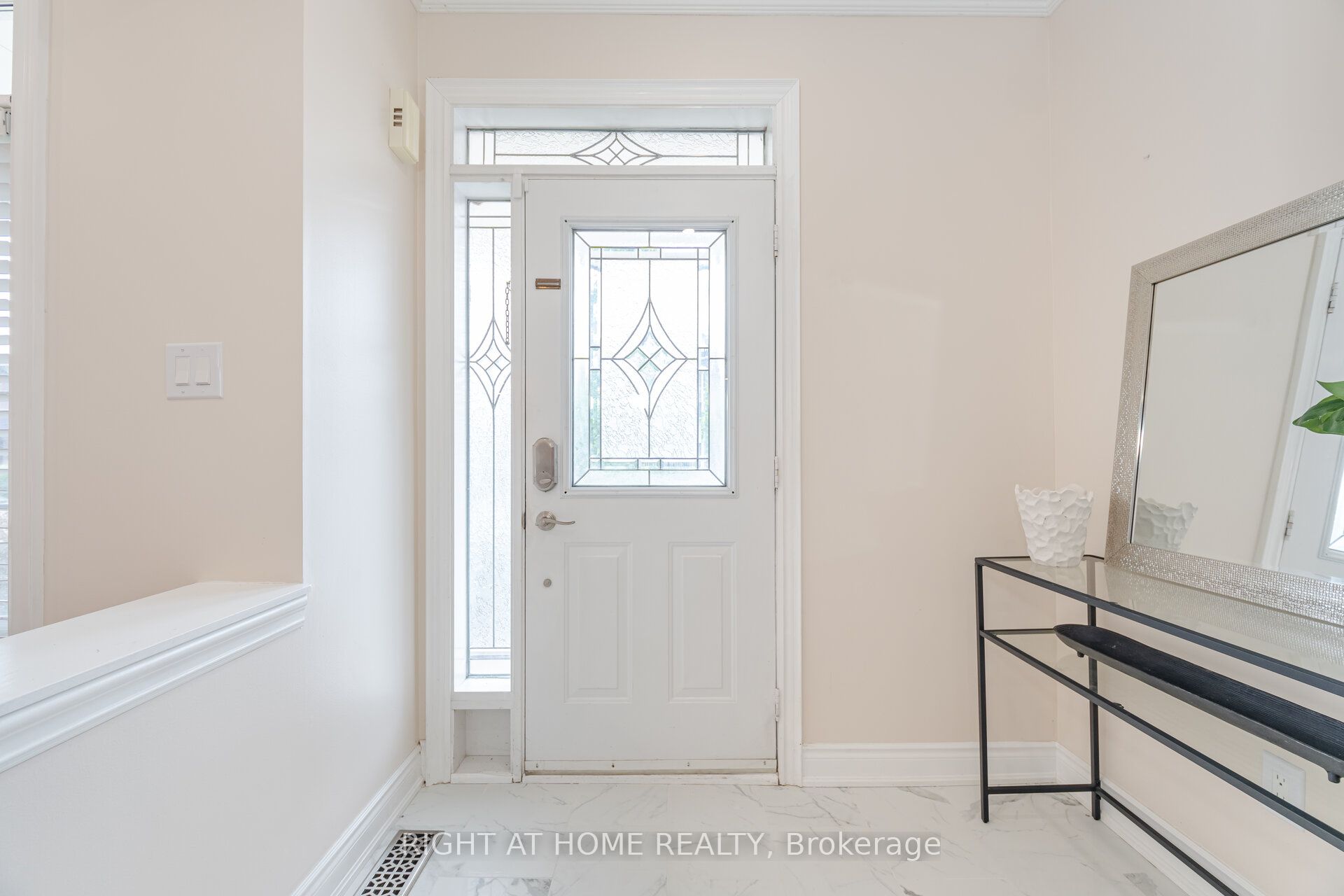 Additional image 3 of 3737 Brinwood Gate S, Mississauga, ON, L5M 7G9