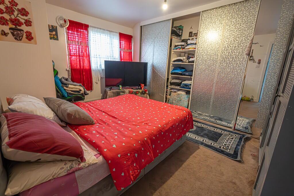Barnfield Grove, Handsworth Wood, Birmingham photo 5