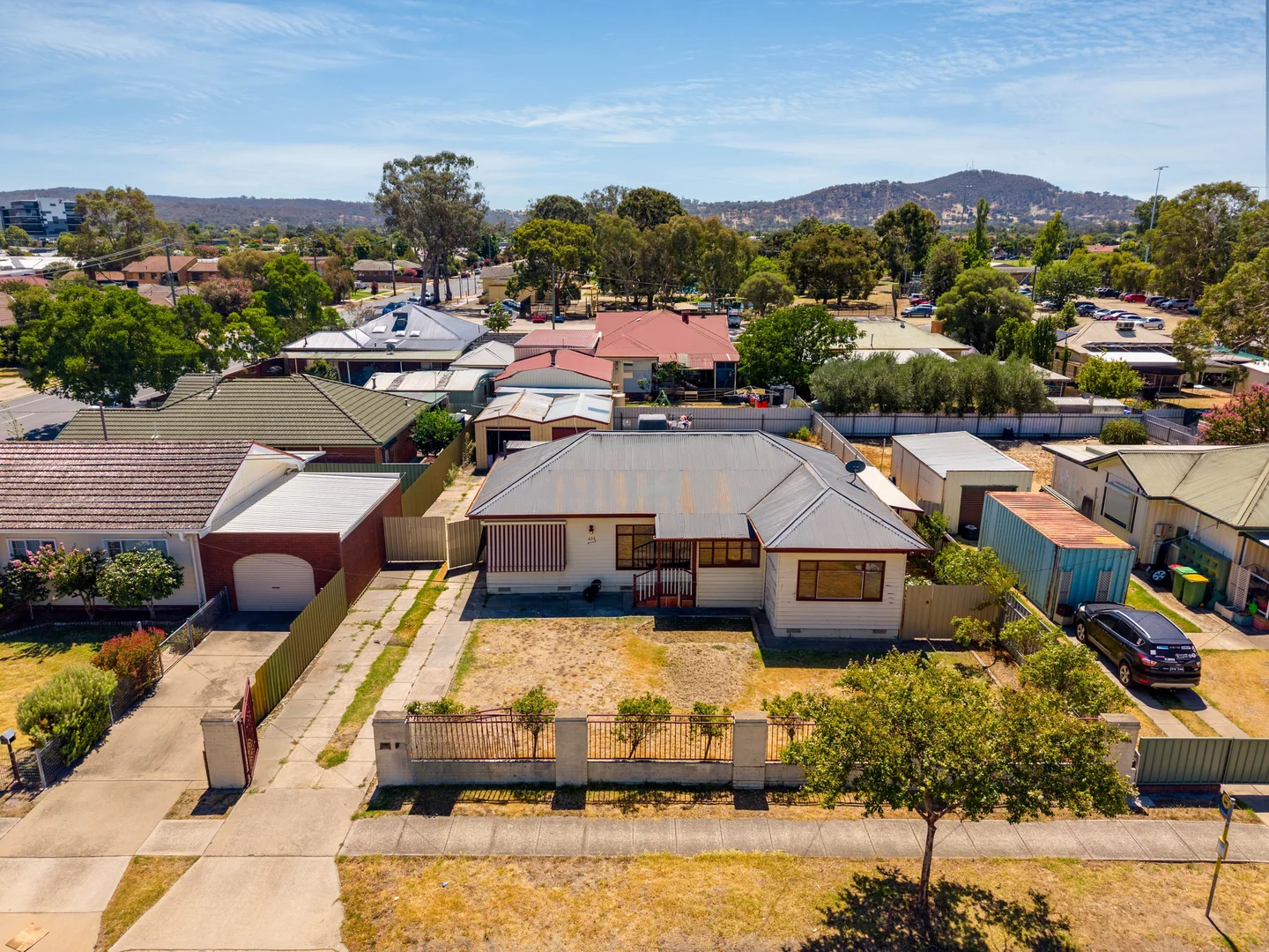 426 Union Road, Lavington NSW 2641