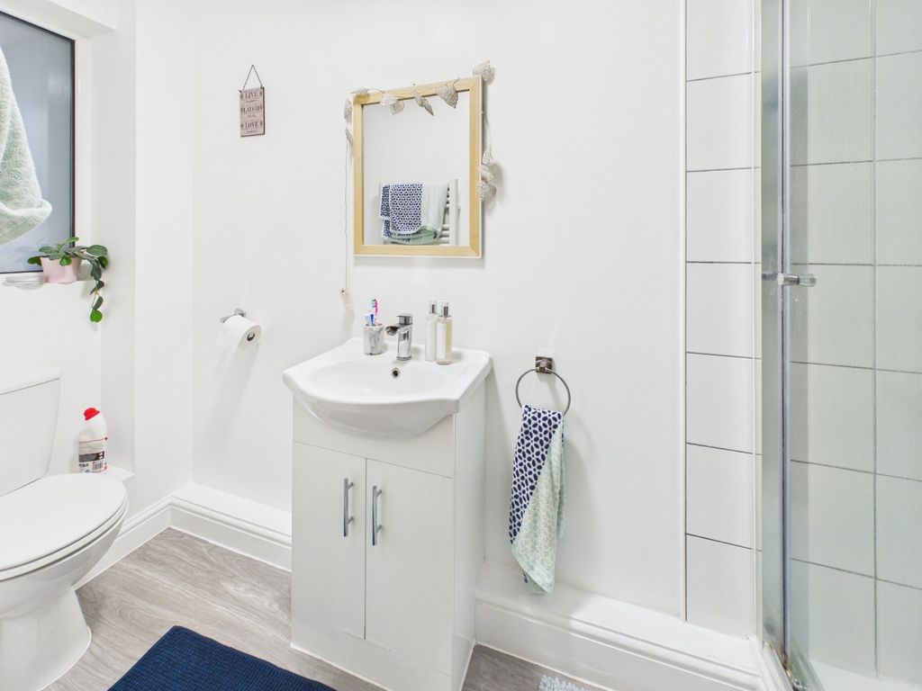 Additional image 6 of 1 bed flat for saleWellington Street, Hull HU1