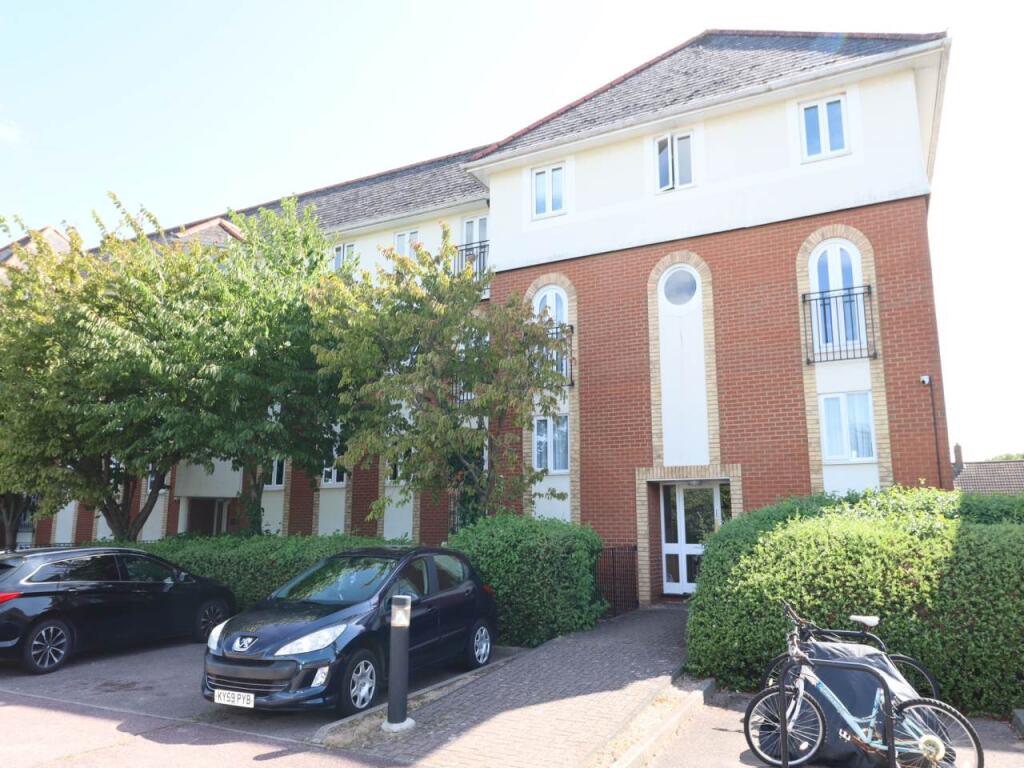 Walsingham Close, Hatfield, Hertfordshire