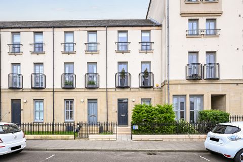 4 Windrush Drive, Newhaven, Edinburgh EH6