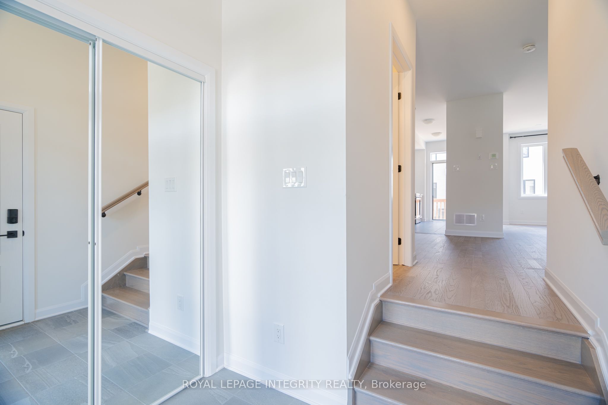 Additional image 4 of 90 Osler Street, Ottawa, ON, K2W 0K8