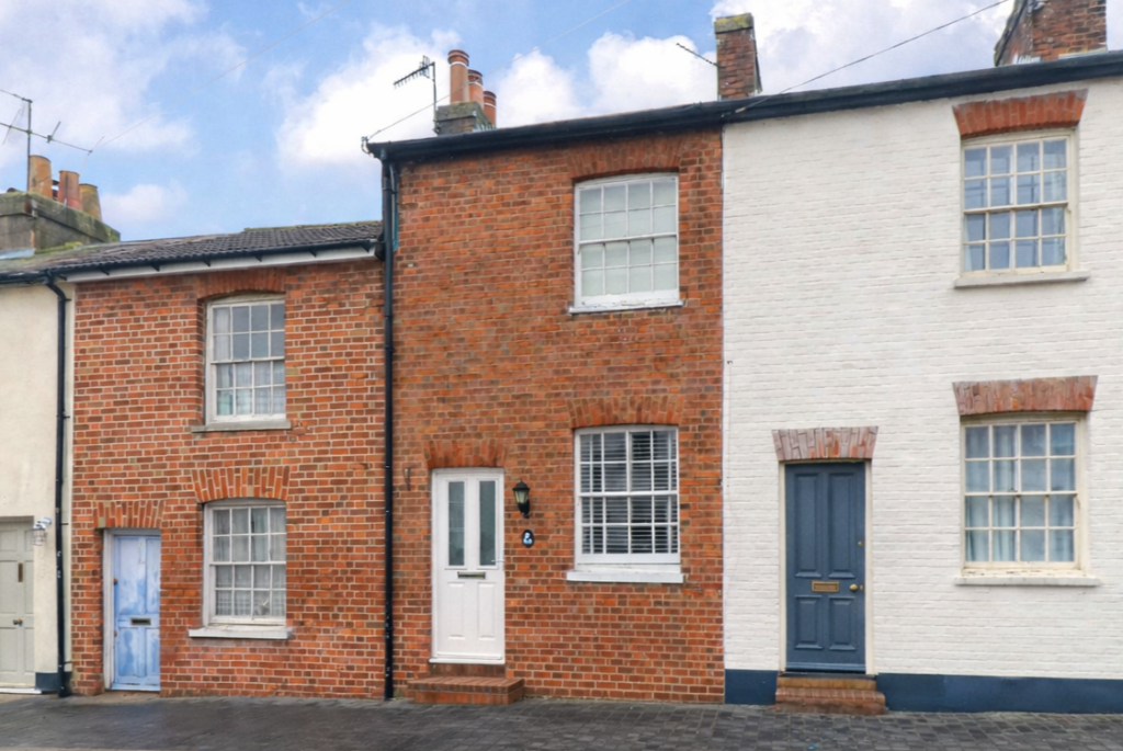 Portland Street, St. Albans, Hertfordshire, AL3