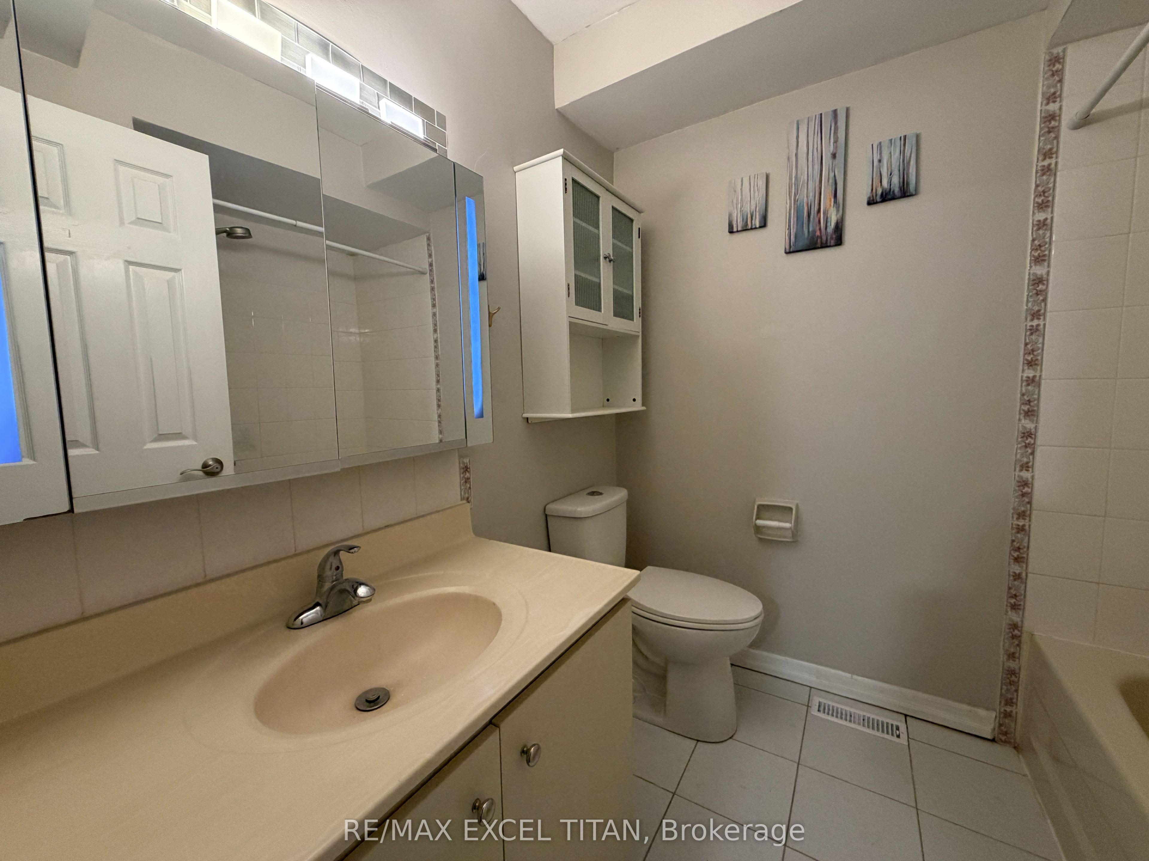 Additional image 6 of Lower-251 Shawnee Circle, Toronto, ON, M2H 2Y3
