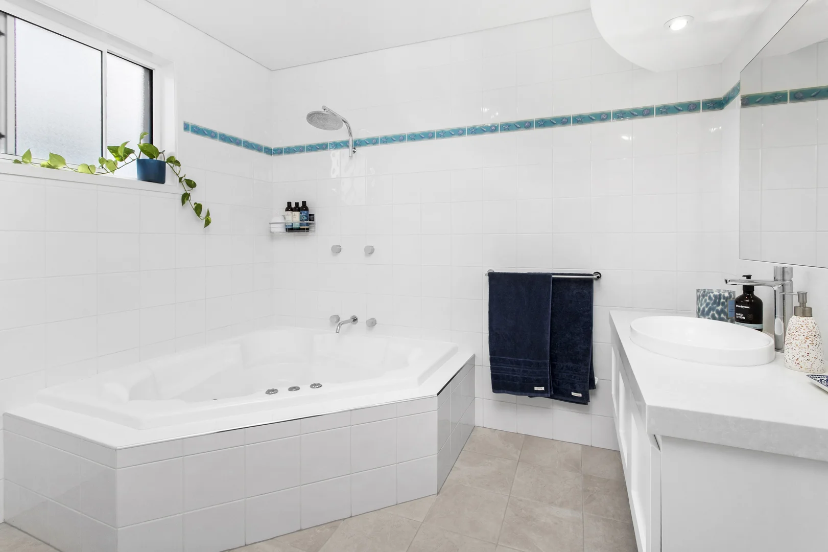 Additional image 16 of 4 Kiarama Avenue, Kiama Downs NSW 2533