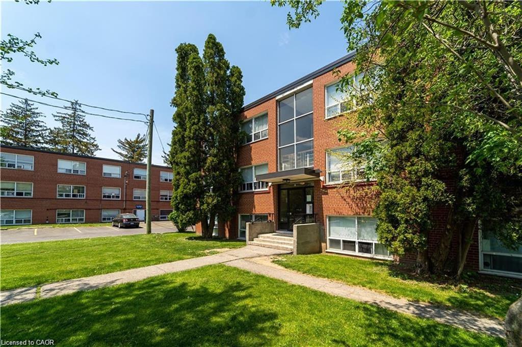 207-37 Mericourt Road, Hamilton, ON, L8S 2N5