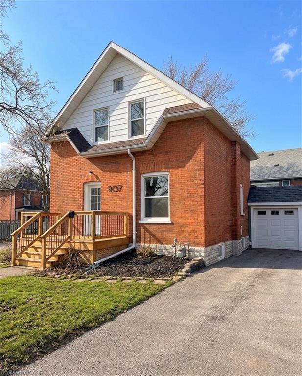 907 Vine Street, Cambridge, ON, N3H 2Z7