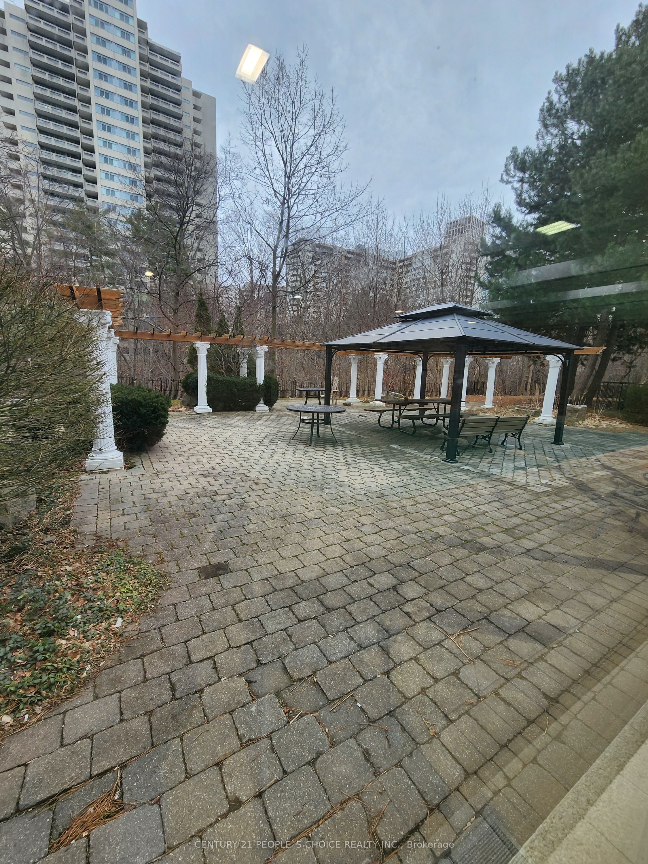Additional image 6 of 1803-3695 Kaneff Crescent, Mississauga, ON, L5A 4B6