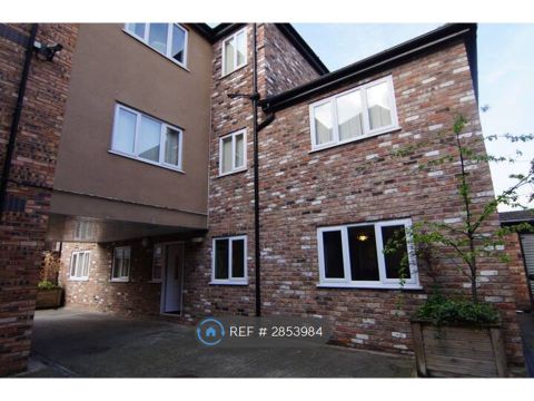 Vandyke House, Liverpool L8, Studio to rent