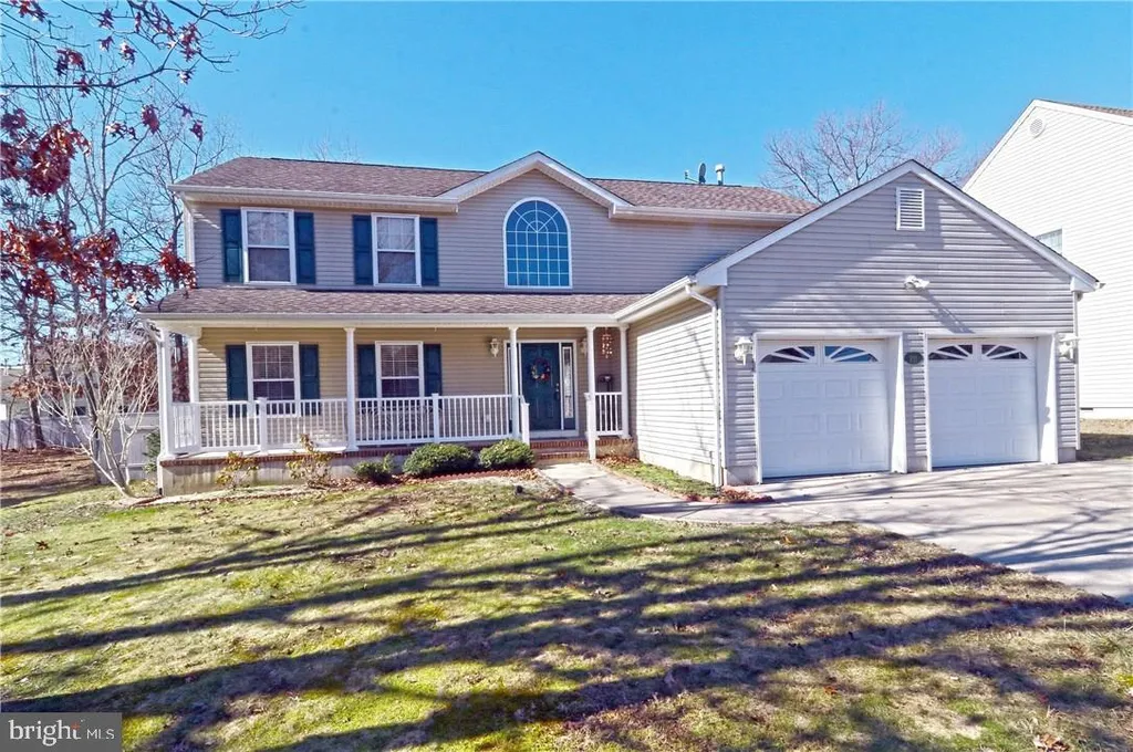 244 Academy Lane, Manahawkin, NJ 08050