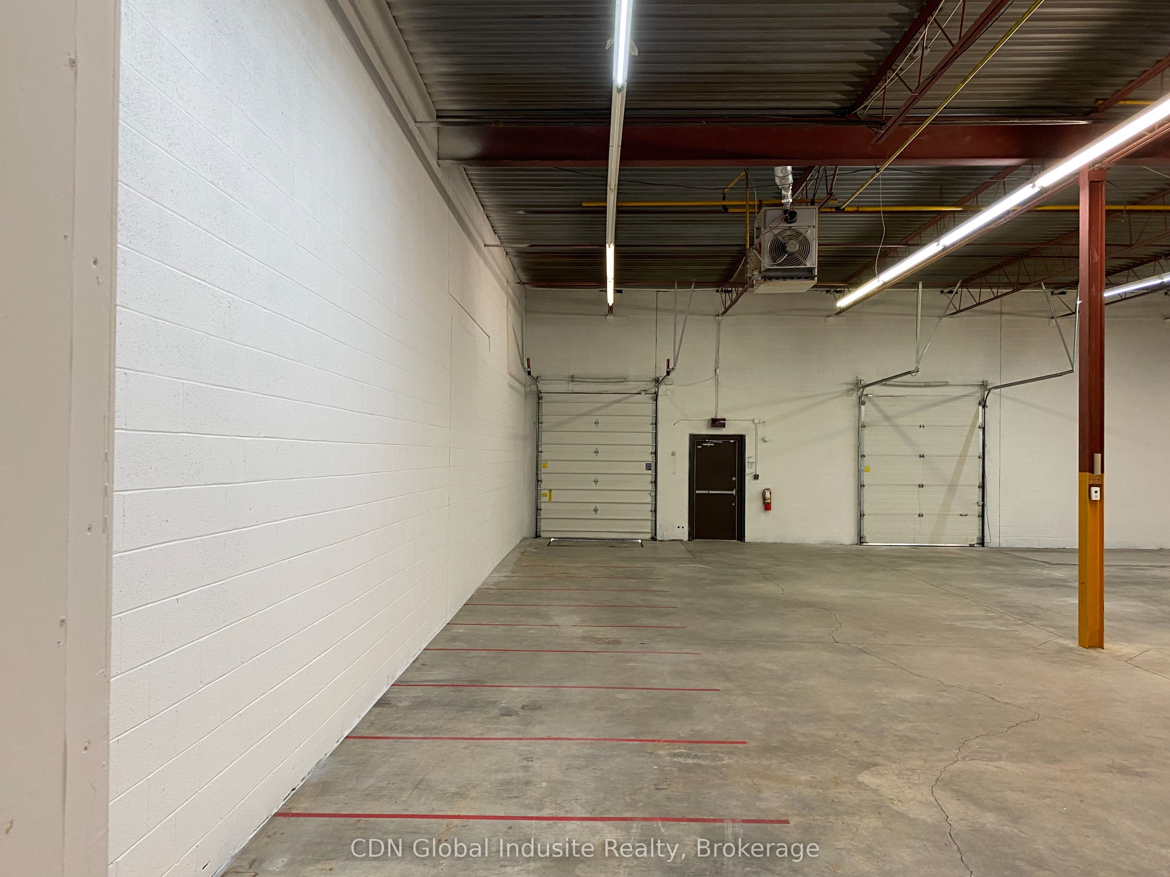 Additional image 3 of 1203B Fewster Drive, Mississauga, ON, L4W 1A2