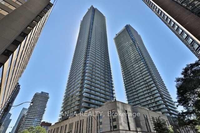 2009-1080 Bay Street, Toronto, ON, M5S 0A6