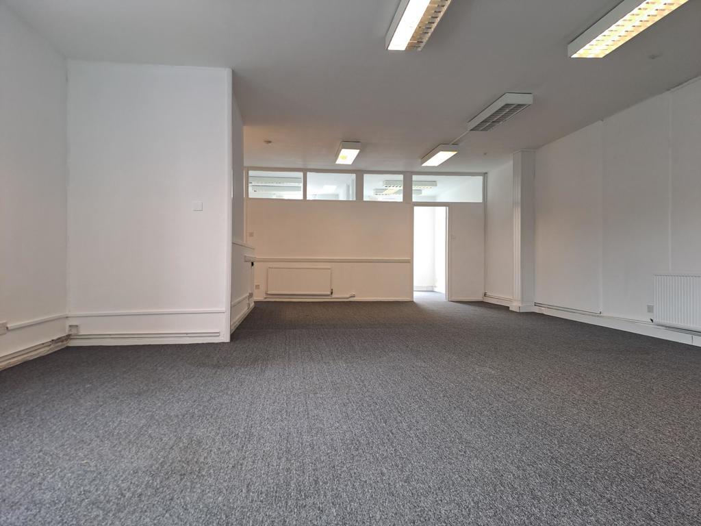 Additional image 6 of 8a Church Road, Welwyn Garden City, Hertfordshire, AL8 6PS