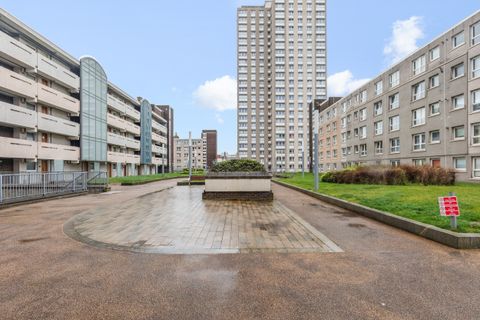 Dundasvale Court, Glasgow G4