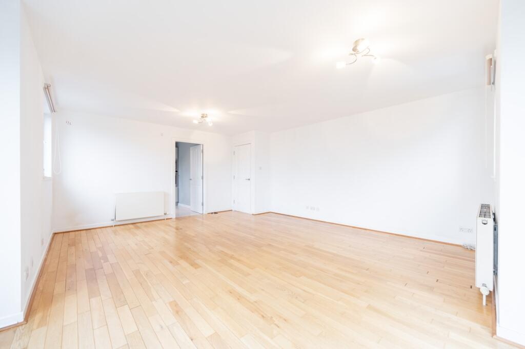 2 Bed Flat, Bearsden, G61, N1 7GU photo 3