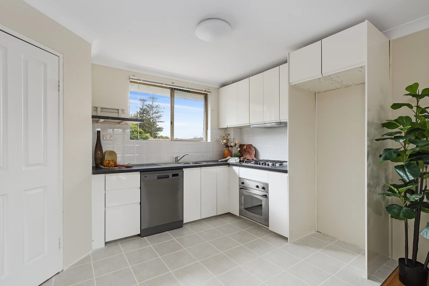 Additional image 3 of 15/35 Central Coast Highway, West Gosford NSW 2250