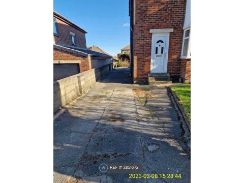 Hillfoot Avenue, Pudsey LS28